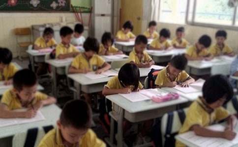 开学校园红领巾的广播稿（精选10篇）
