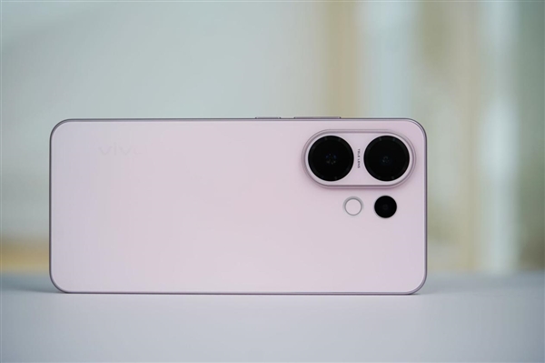 手感绝佳纯直屏！vivo S30桃桃粉图赏